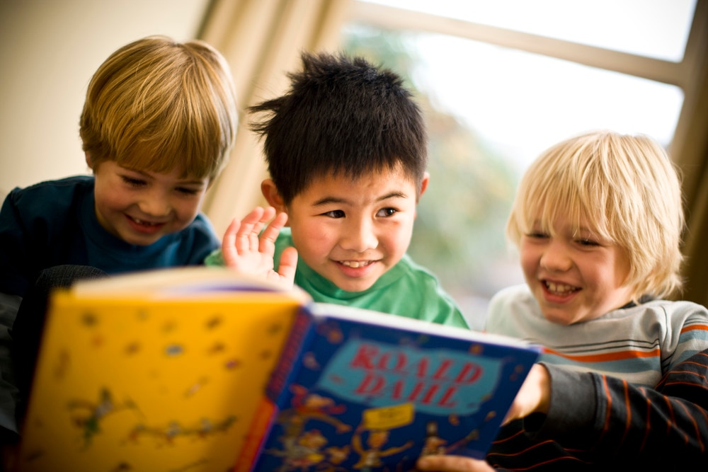 Top 5 tips to help your child learn  English  at home 